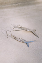 Load image into Gallery viewer, Spiral Fish Hooks
