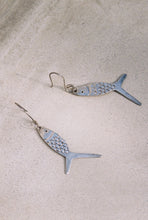 Load image into Gallery viewer, Spiral Fish Hooks
