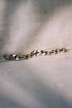 Load image into Gallery viewer, Heavyweight Curb Bracelet
