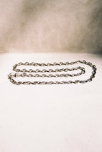 Load image into Gallery viewer, Antique Oval Link Chain with Dog Clip

