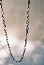 Load image into Gallery viewer, Antique Oval Link Chain with Dog Clip
