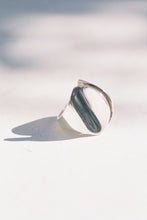 Load image into Gallery viewer, Henning Ulrichsen Open Crest Ring
