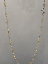 Load image into Gallery viewer, Antique Gold Etched Bar Link Chain
