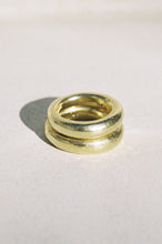 Load image into Gallery viewer, Gold Field Ring no. 3
