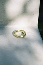 Load image into Gallery viewer, Gold Field Ring no. 3
