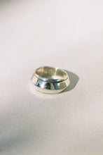 Load image into Gallery viewer, Casa Spratling Tapered Knife's Edge Ring
