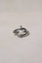 Load image into Gallery viewer, Taxco Suspended Pearl Eye Ring
