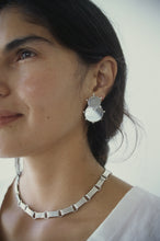 Load image into Gallery viewer, Casa Spratling Double Dotted Disc Earrings
