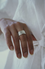 Load image into Gallery viewer, Casa Spratling Wide Stacked Graphic Ring
