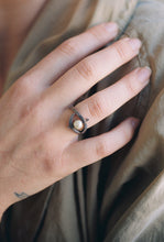 Load image into Gallery viewer, Taxco Suspended Pearl Eye Ring
