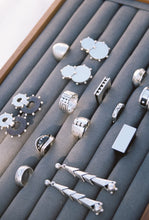 Load image into Gallery viewer, Casa Spratling Triple Ball Dome Ring
