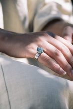 Load image into Gallery viewer, Kupittaan Kulta Moss Agate Sphere Ring
